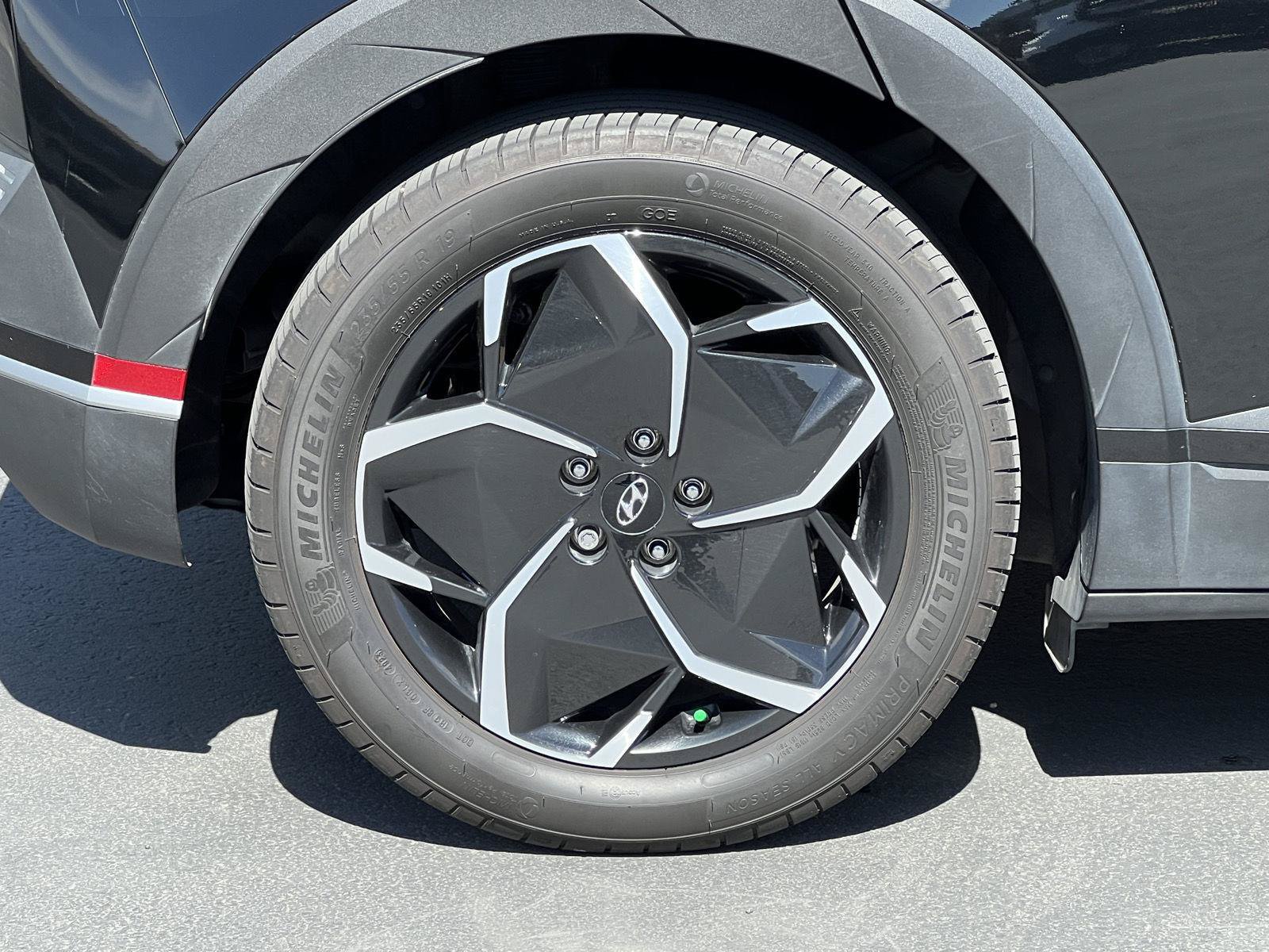 Certified 2024 Hyundai Ioniq 5 SEL AWD/4WD image 25