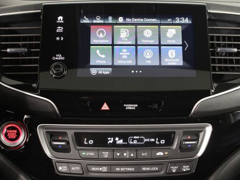 Used 2024 Honda Passport Black Edition image 7