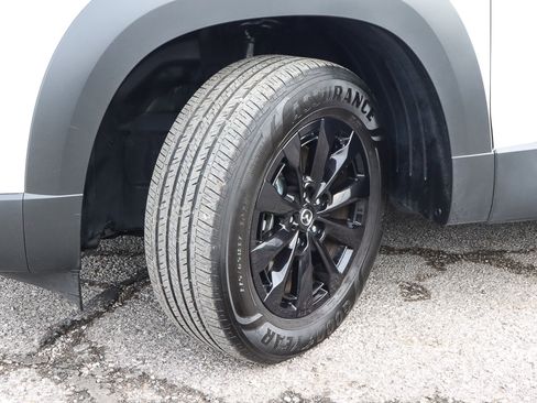 Used 2025 MAZDA CX-50 AWD 2.5 Hybrid w/ Premium Pkg image 18