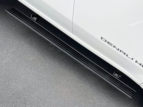 Used 2024 GMC Sierra 2500 Denali Ultimate image 21