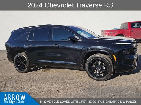 Used 2024 Chevrolet Traverse RS w/ LPO, Floor Liner Package image 14