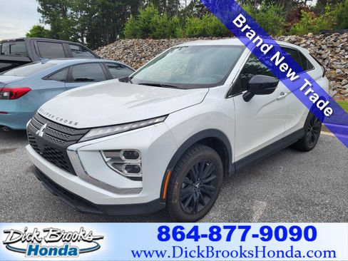 Used 2023 Mitsubishi Eclipse Cross LE AWD/4WD image 1
