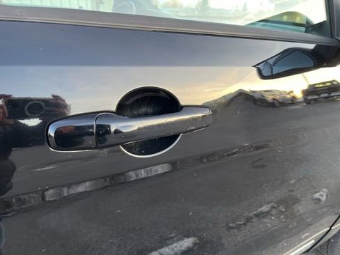 Used 2016 Ford Explorer XLT w/ Equipment Group 202A image 20