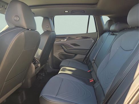 New 2026 Volkswagen Tiguan SE R-Line image 11