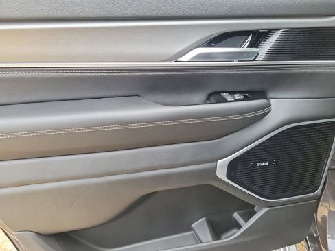 New 2026 Jeep Grand Wagoneer Limited AWD/4WD image 9