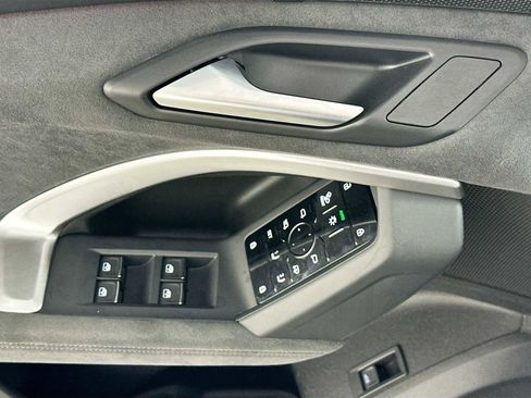 New 2025 Audi SQ5 Premium Plus image 17