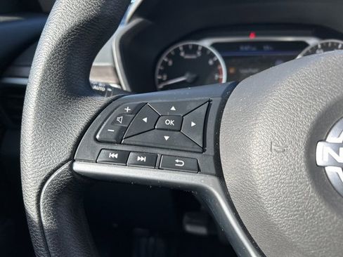 Used 2024 Nissan Altima 2.5 SV image 18