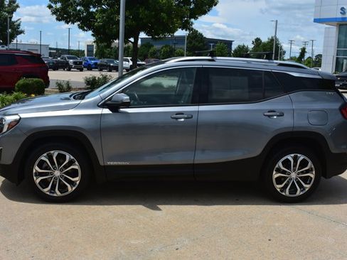 Used 2019 GMC Terrain SLT w/ Preferred Package AWD/4WD image 10