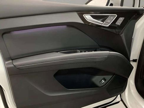 Used 2024 Audi Q4 e-tron Premium Plus w/ Premium Plus image 37