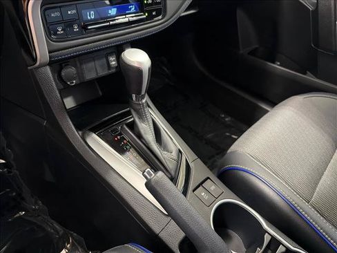 Used 2018 Toyota Corolla SE w/ SE Premium Package FWD image 21