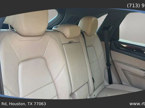 Used 2019 Porsche Cayenne AWD/4WD image 35