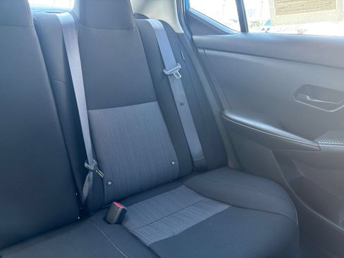 Used 2025 Nissan Sentra SV FWD image 35