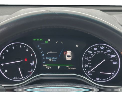 Used 2019 Toyota Avalon Limited image 13