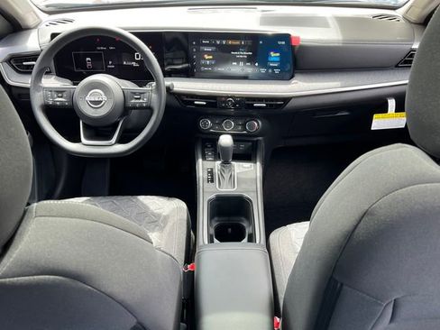 New 2025 Nissan Kicks SV w/ SV Premium Package image 22