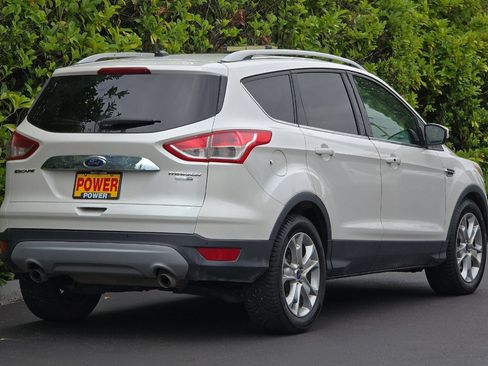 Used 2016 Ford Escape Titanium w/ Equipment Group 301A AWD/4WD image 4