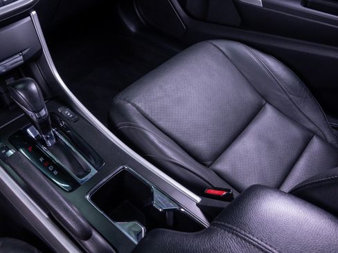 Used 2015 Honda Accord EX-L image 26