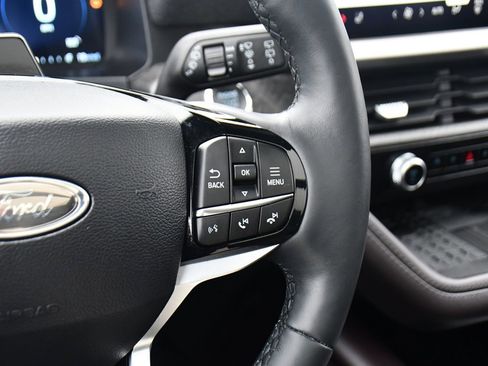 Used 2025 Ford Explorer Platinum w/ Ultimate Package image 38