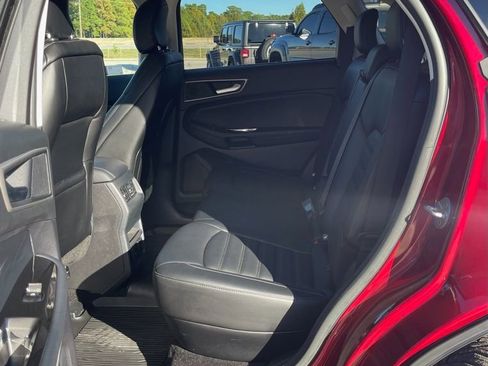 Used 2019 Ford Edge SEL w/ Equipment Group 201A image 32