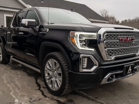 Used 2022 GMC Sierra 1500 Denali w/ Denali Premium Package image 8