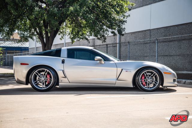 Used 2007 Chevrolet Corvette Z06 w/ Preferred Equipment Group RWD image 10