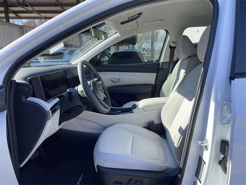 New 2026 Hyundai Tucson SEL image 16