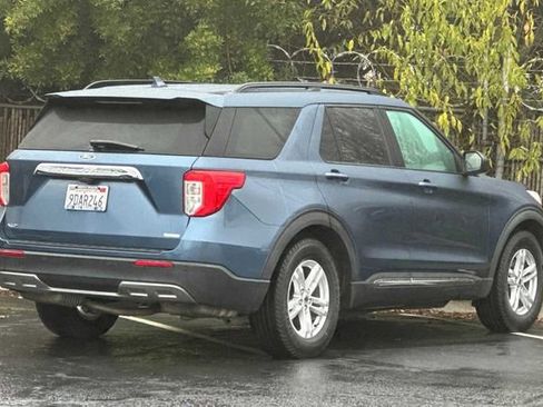 Used 2020 Ford Explorer XLT w/ Equipment Group 202A image 3