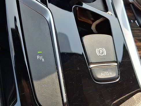 Used 2019 BMW 530i xDrive w/ Convenience Package AWD/4WD image 23