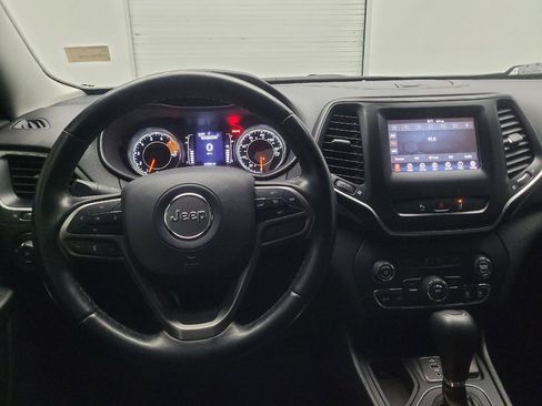 Used 2021 Jeep Cherokee Latitude Lux image 22