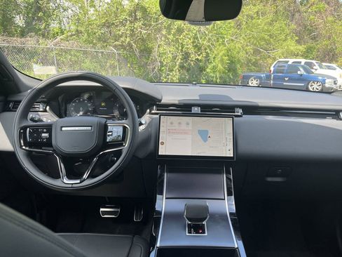 New 2026 Land Rover Range Rover Velar Dynamic SE image 25