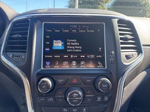 Used 2015 Jeep Grand Cherokee Altitude image 26