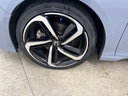 Used 2022 Honda Accord Sport image 9