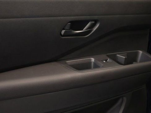 Certified 2025 Nissan Pathfinder SV w/ SV Premium Package image 26