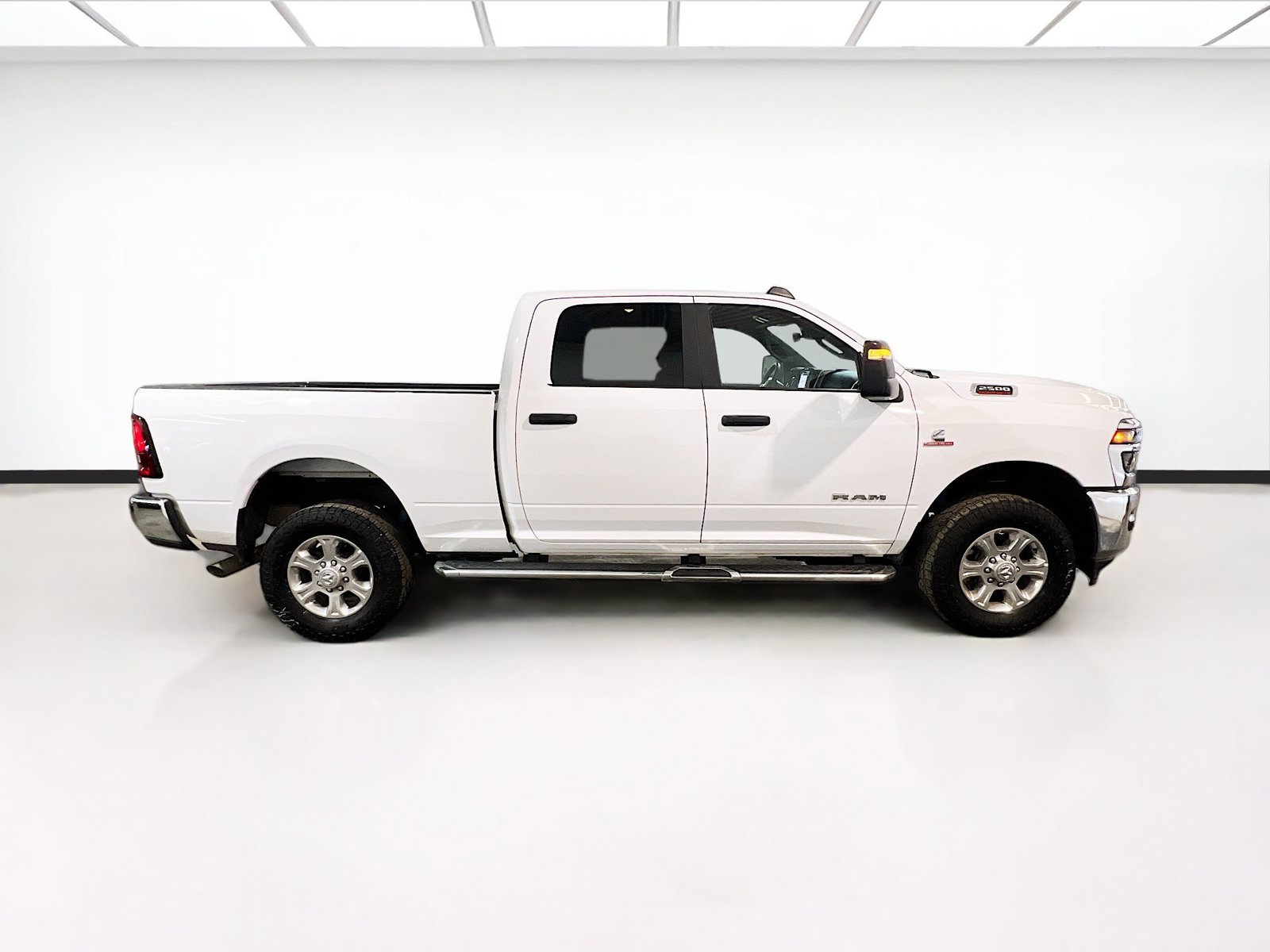 Used 2025 RAM 2500 Big Horn AWD/4WD image 23