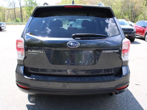 Used 2018 Subaru Forester 2.5i Premium w/ Protection Package #1 AWD/4WD image 9
