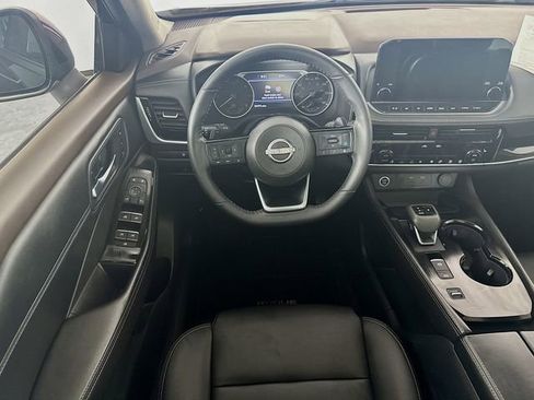 Used 2023 Nissan Rogue SL w/ SL Premium Package FWD image 27