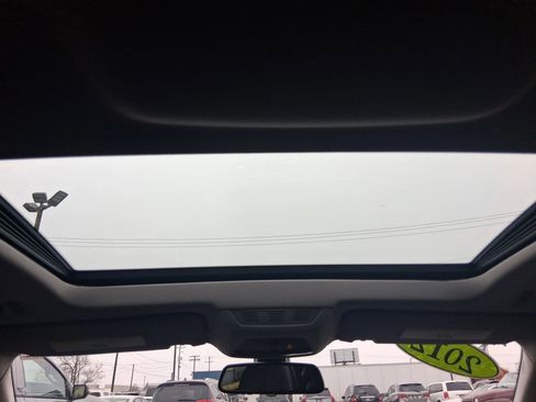 Used 2012 BMW 750i xDrive image 16