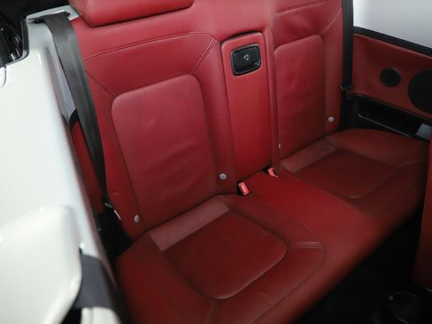 Used 2009 Volkswagen Beetle Blush image 34