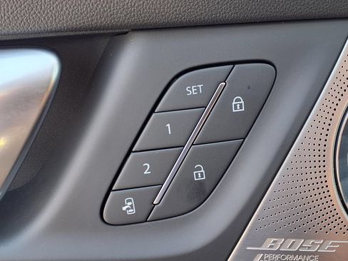 New 2026 Buick Enclave Avenir w/ Super Cruise Package FWD image 10