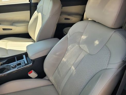 Used 2021 Kia Sorento SX AWD/4WD image 11