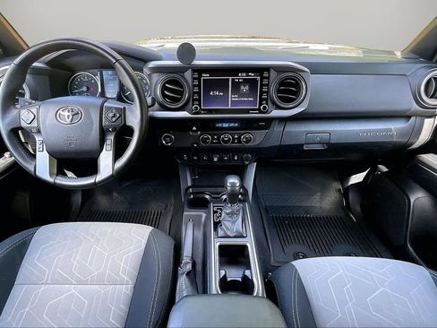 Used 2021 Toyota Tacoma TRD Sport w/ Technology Package RWD image 14