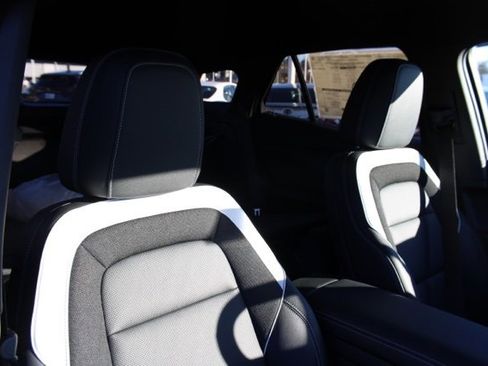 New 2024 Chevrolet Blazer EV LT image 28