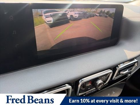 New 2026 Nissan Sentra SV w/ SV Convenience Package FWD image 15