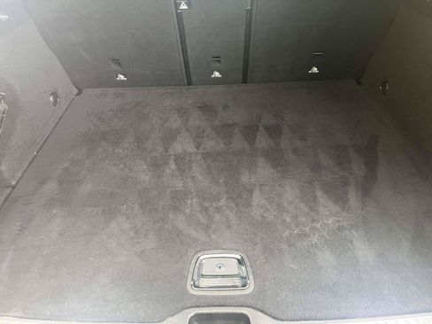 Used 2022 Mercedes-Benz GLC 300 4MATIC image 18