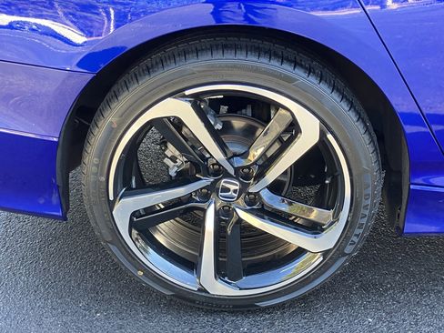 Used 2022 Honda Accord Sport image 13