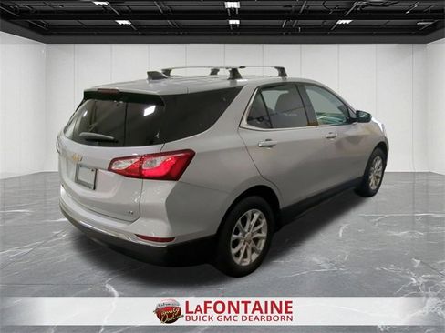 Used 2018 Chevrolet Equinox LT image 8