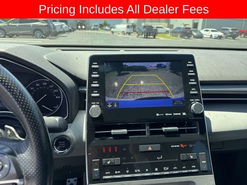 Used 2019 Toyota Avalon XSE w/ All Weather Liner Package FWD image 9