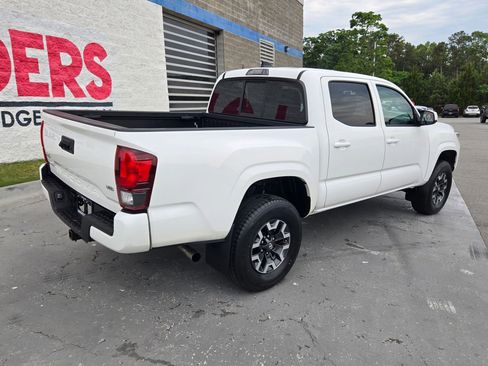 Used 2023 Toyota Tacoma SR AWD/4WD image 7
