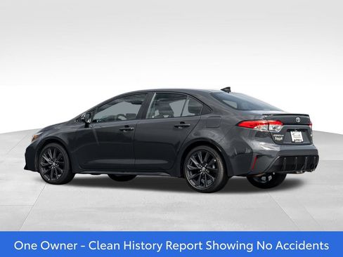 Used 2026 Toyota Corolla SE w/ SE Package FWD image 5