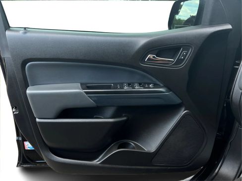 Used 2019 Chevrolet Colorado Z71 w/ Z71 Midnight Edition AWD/4WD image 25