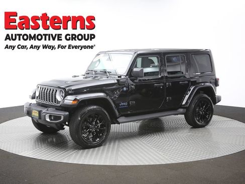 Used 2025 Jeep Wrangler Unlimited Sahara w/ Safety Group AWD/4WD image 58